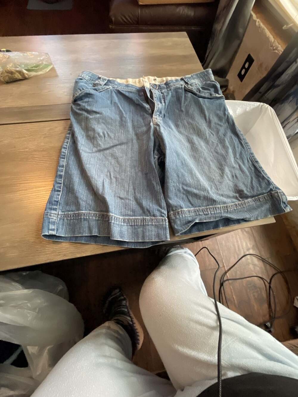 #D34 Lee Comfort Waistband Denim Bermuda Shorts